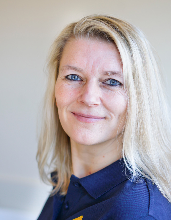 zahnarztpraxis_vreden_kovermann_lupfer_leifkes_gehlhaar_teamfoto_3 Birgit Esseling