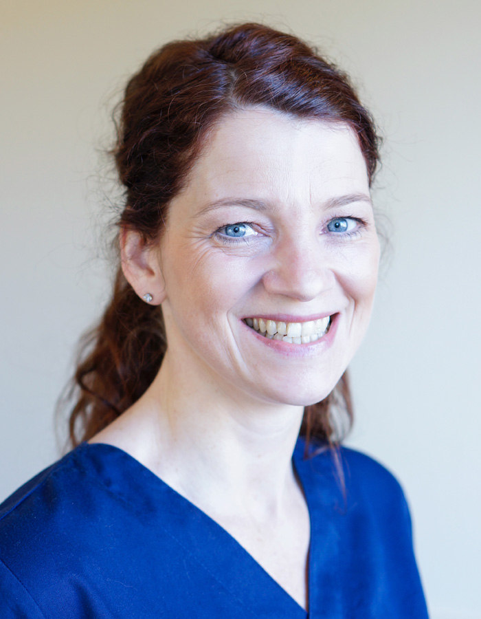 zahnarztpraxis_vreden_kovermann_lupfer_leifkes_gehlhaar_teamfoto_17 Nicole Tenbründel